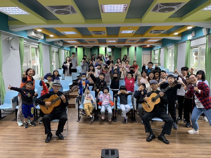 大成國兩把吉他音樂會.2圖片